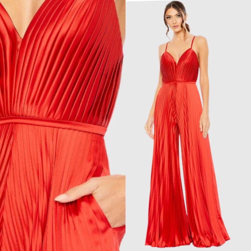 MAC DUGGAL Red Pleated Plunge Neck Wide Leg Jumpsuit